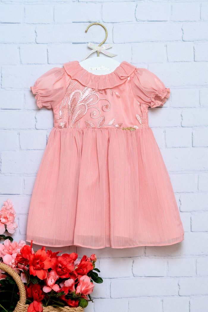 Vestido de chiffon e tule bordado