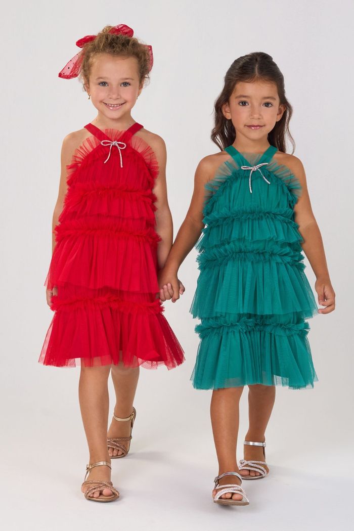 Vestido de tule com laço no peito