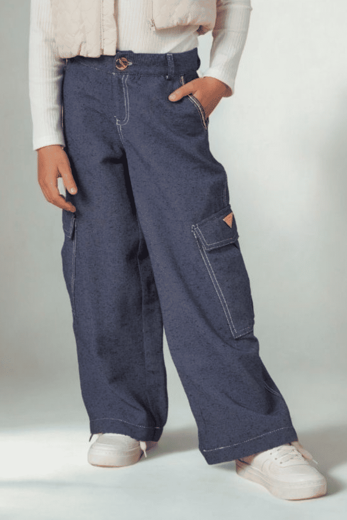 Calça wide leg jeans com bolso lateral