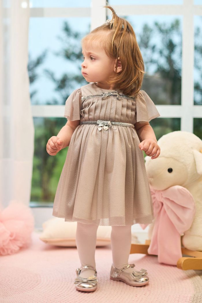 Vestido de tule com brilho