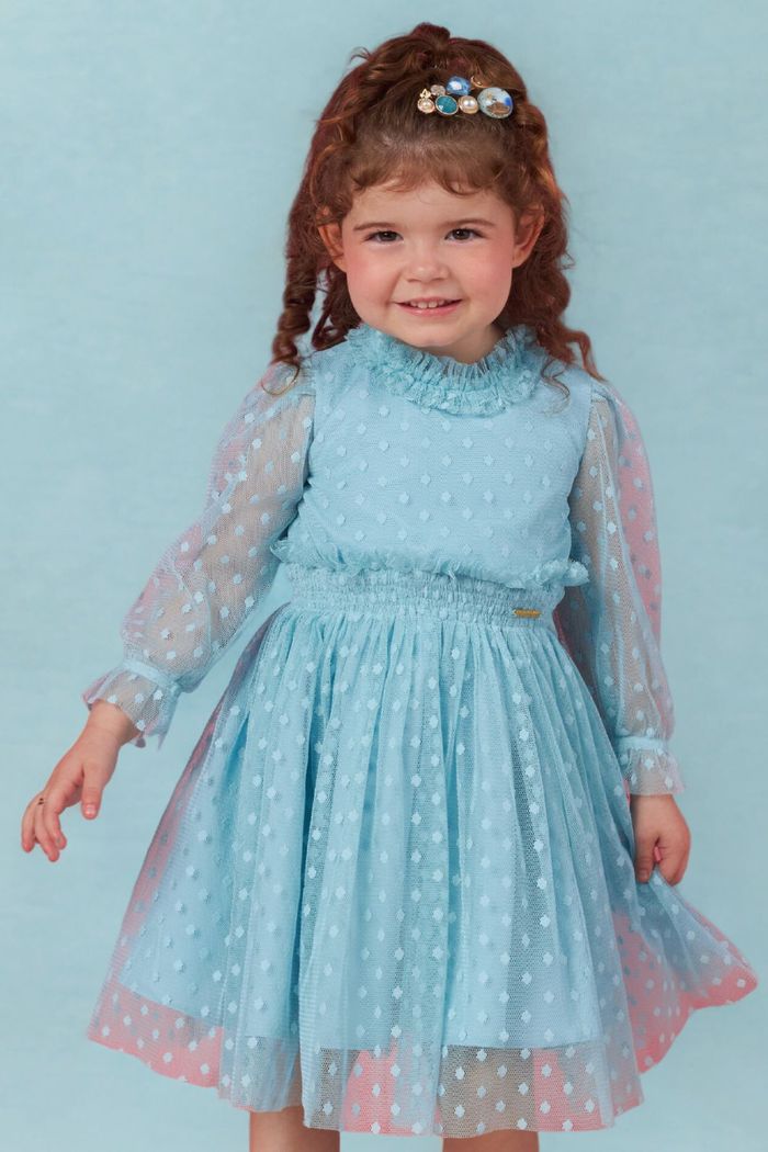 Vestido de tule poá com detalhe de lastex na cintura