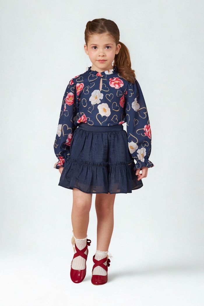 Conjunto blusa de crepe estampada e saia de organza