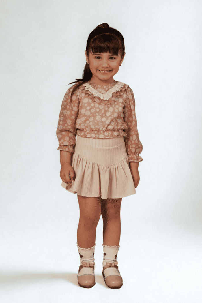 Conjunto blusa estampada com saia de malha jacquard