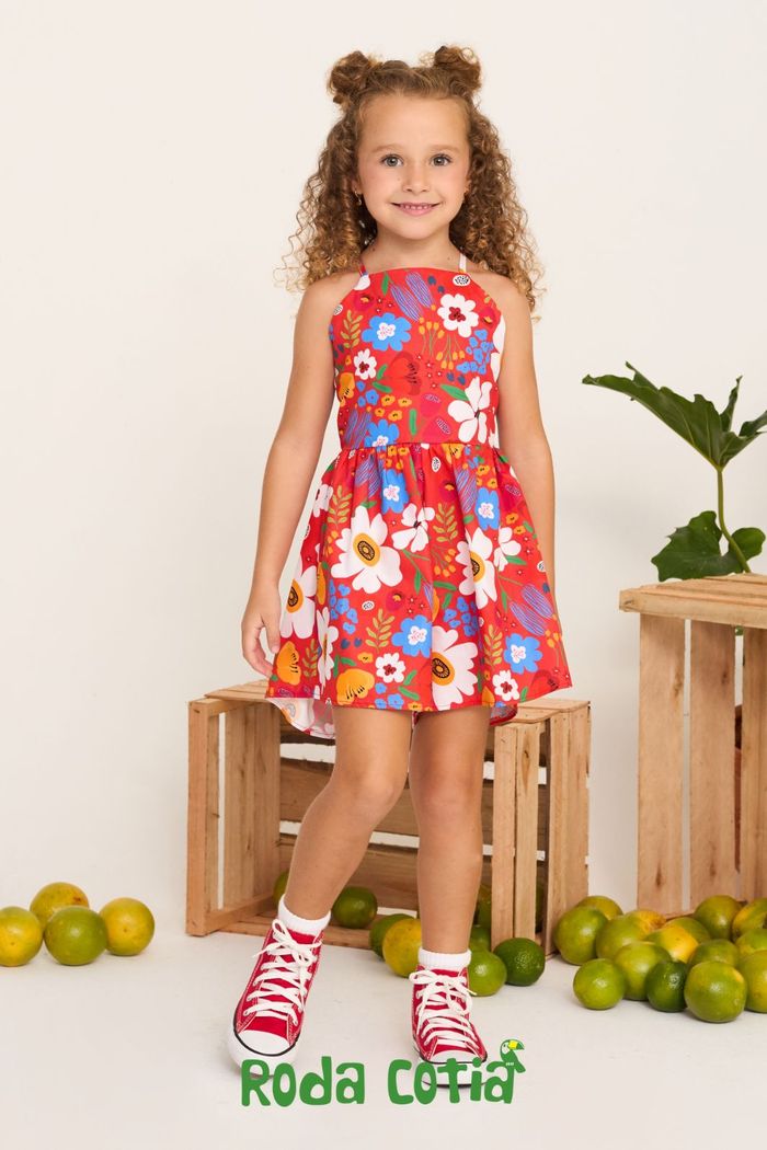 Macaquinho com abertura nas costas