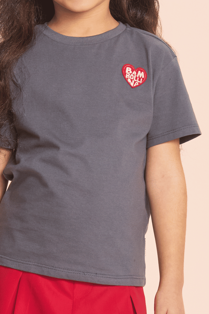 Conjunto t-shirt com estampa e saia style