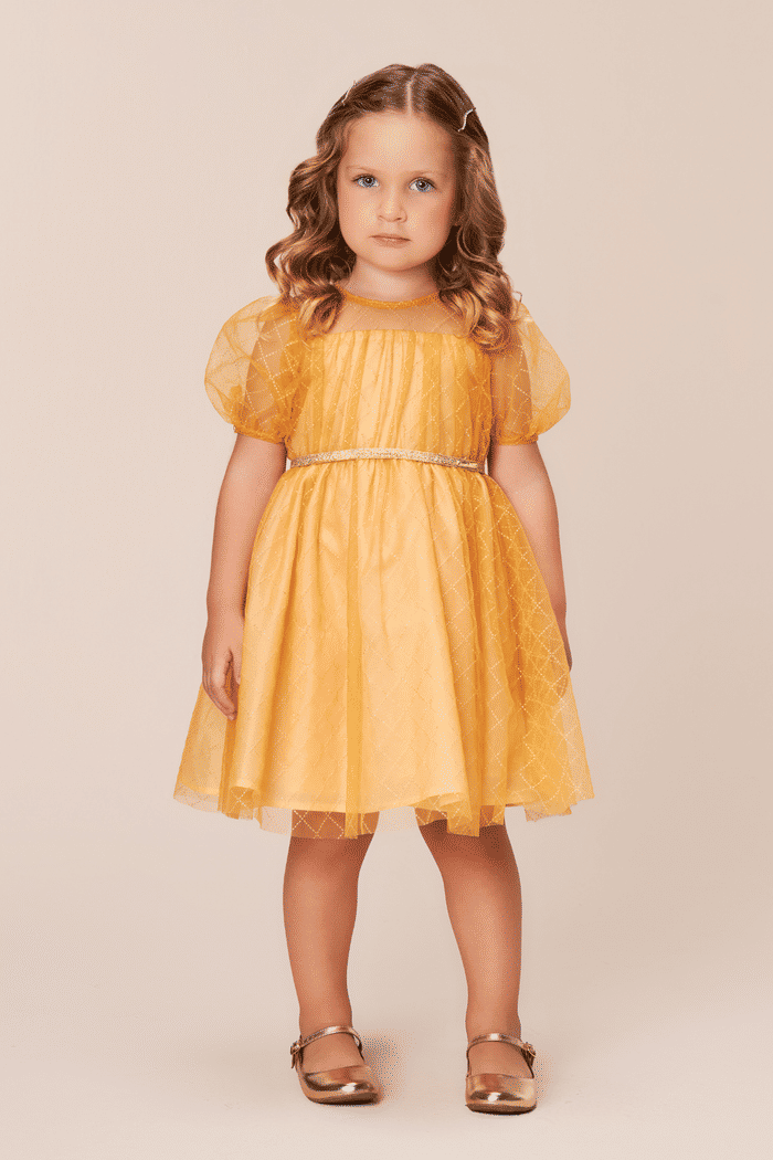 Vestido de tule dourado