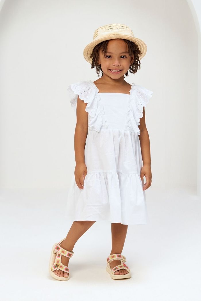 Vestido de tricoline detalhe babados de brodery