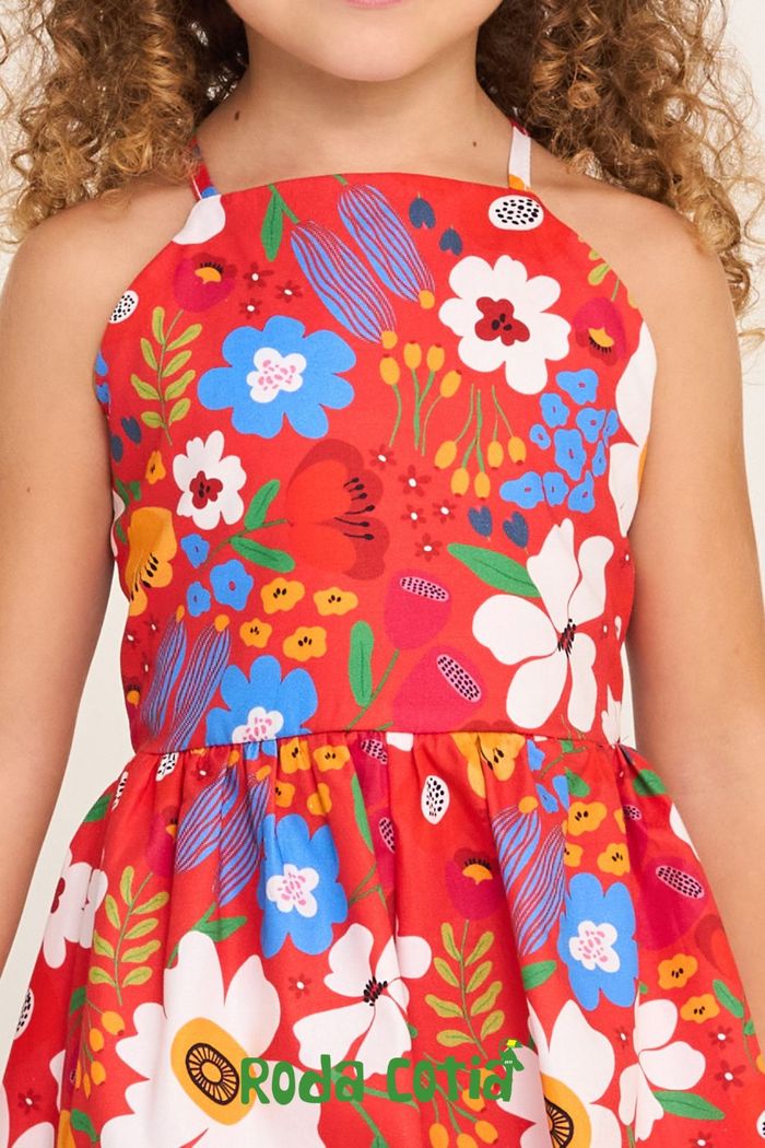 Macaquinho com abertura nas costas