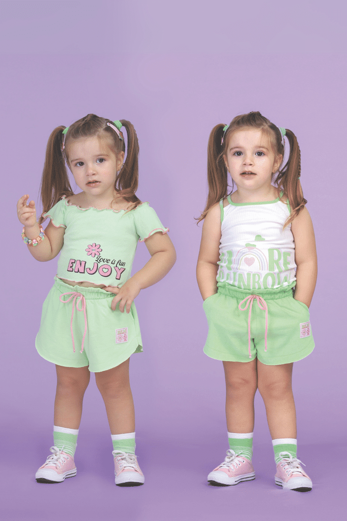 Conjunto blusa canelada, regata canelada e short de moletinho