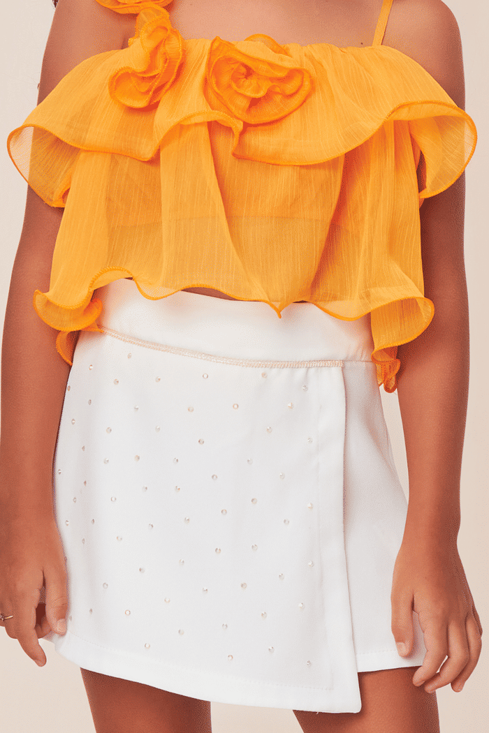 Short-saia com aplicação de strass