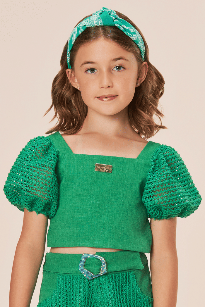 Conjunto blusa e short de linho e crochê