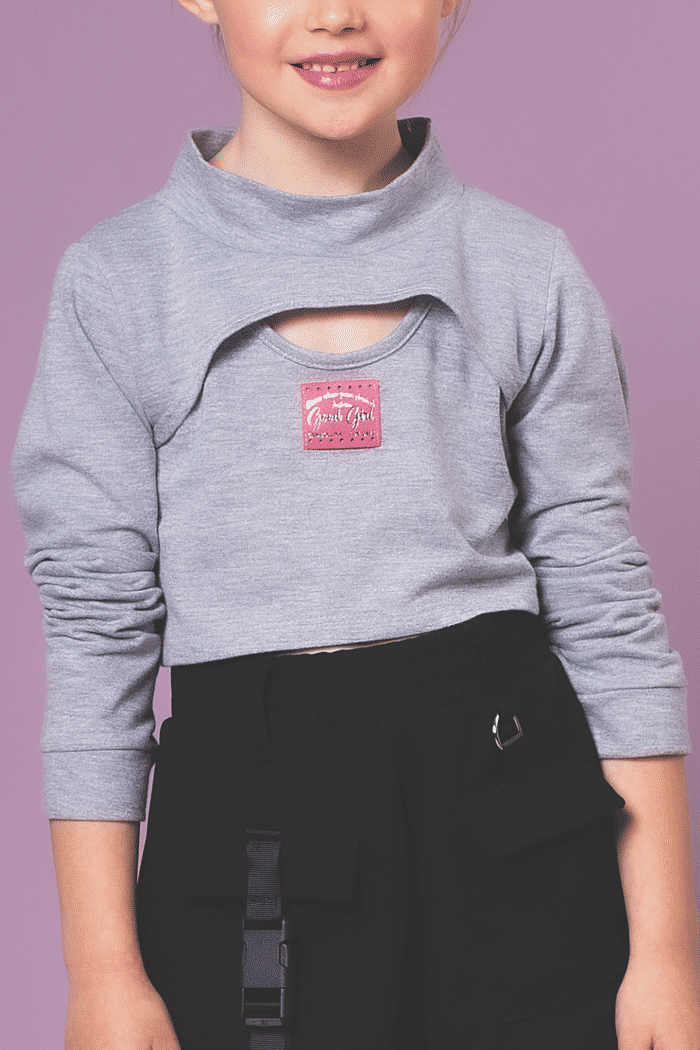 Conjunto blusa com sobreposição e short