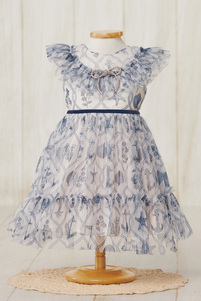 Vestido de tule com estampa náutica