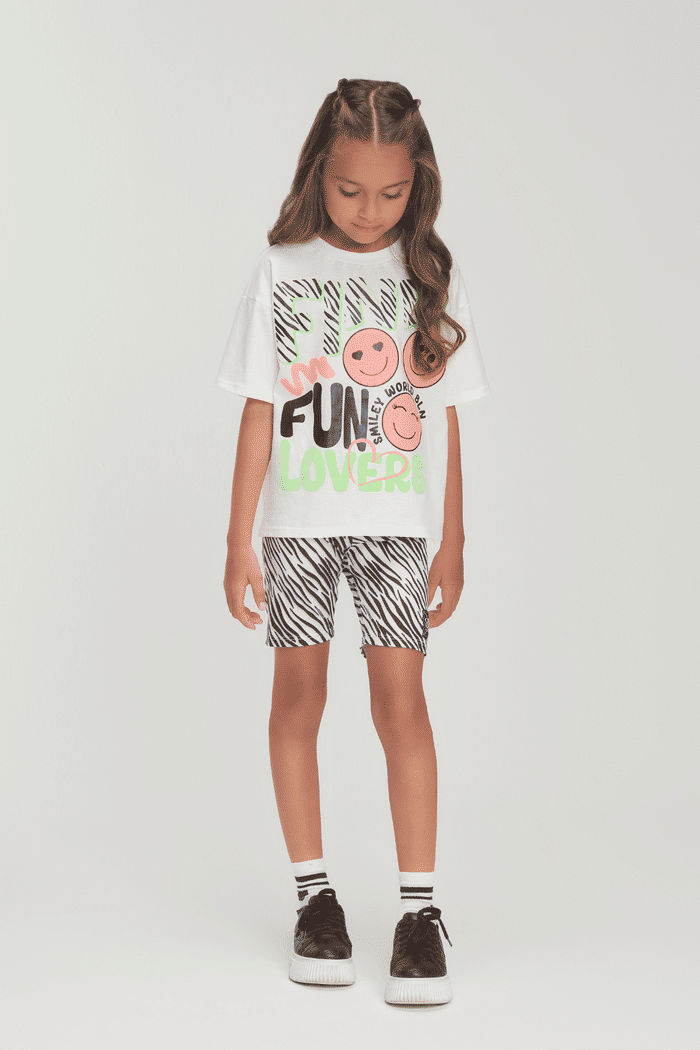 Conjunto t-shirt e bermuda com estampa de zebra