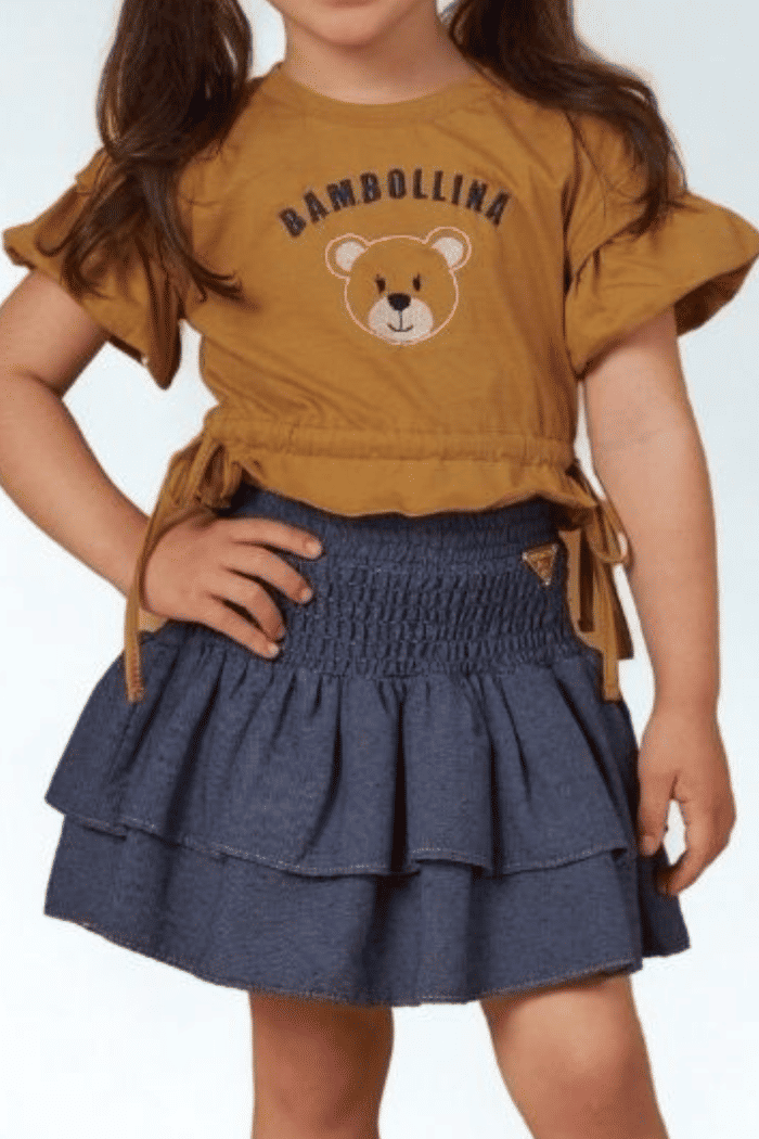 Conjunto blusa de malha e saia jeans