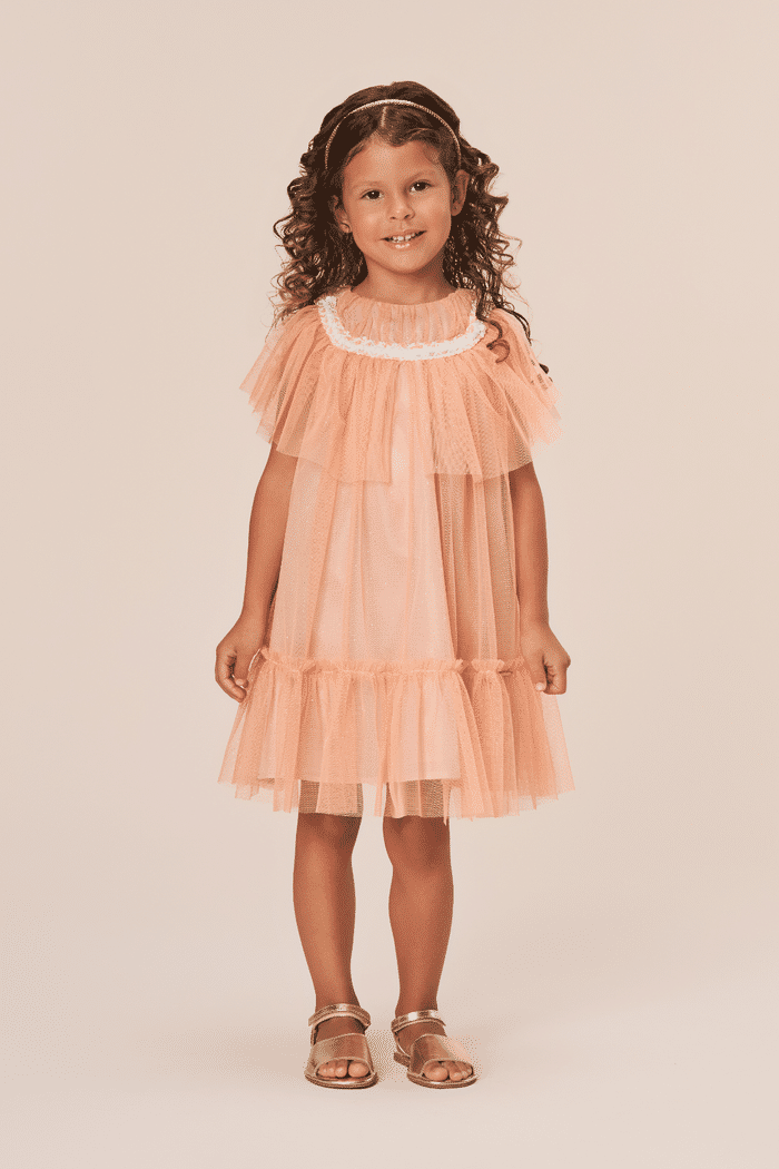 Vestido de tule com brilho