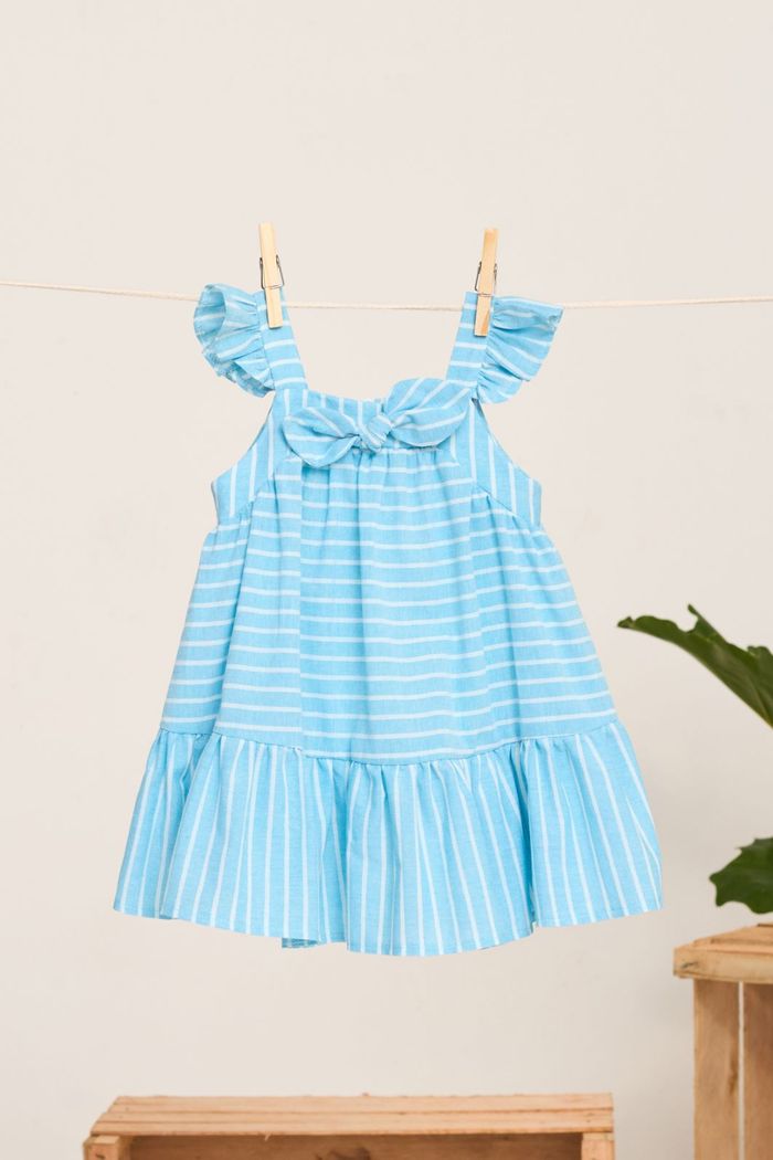 Vestido listrado com detalhe de laço frontal