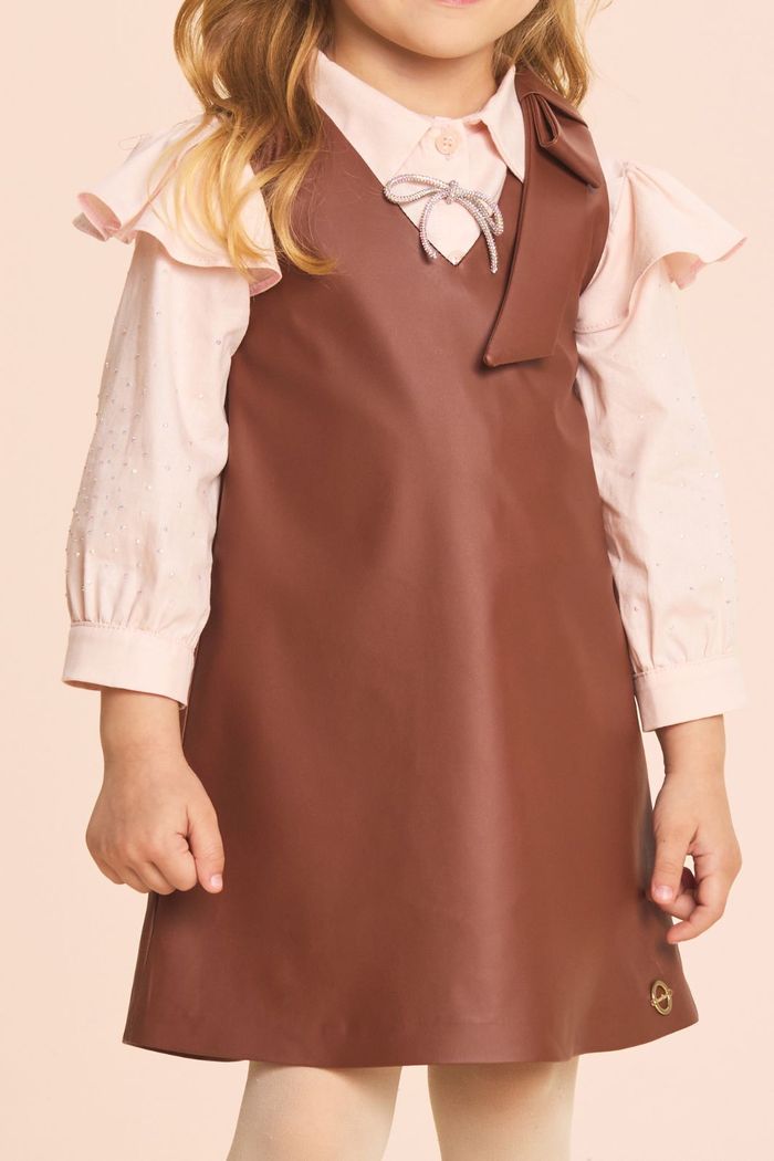 Vestido de couro detalhe laço no ombro