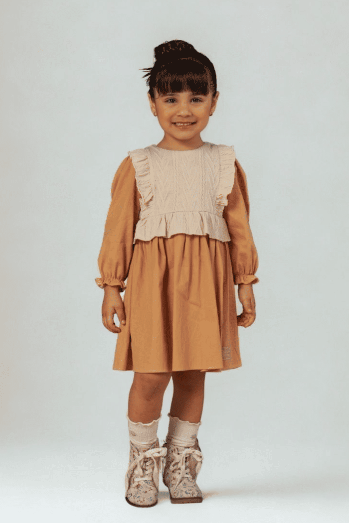 Vestido de tricoline com corpo de tricô