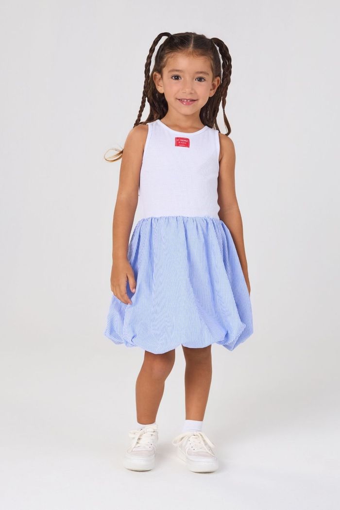 Vestido de ribana e saia balonê listrado