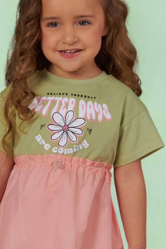 Vestido de malha e quebra vento com silk frontal