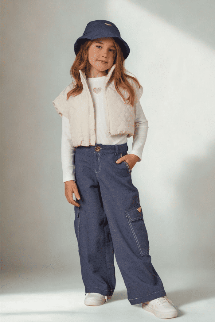 Calça wide leg jeans com bolso lateral