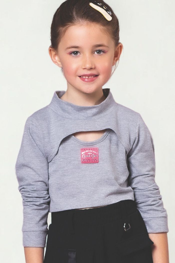 Conjunto blusa com sobreposição e short