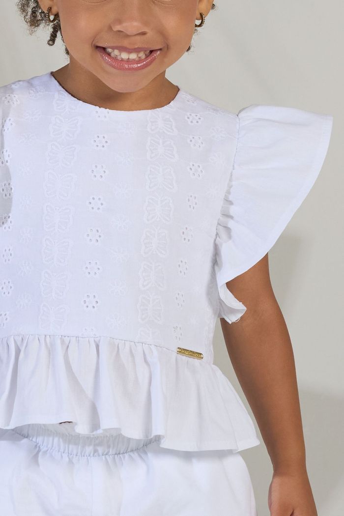 Conjunto de tricoline detalhe com manga de fru-fru