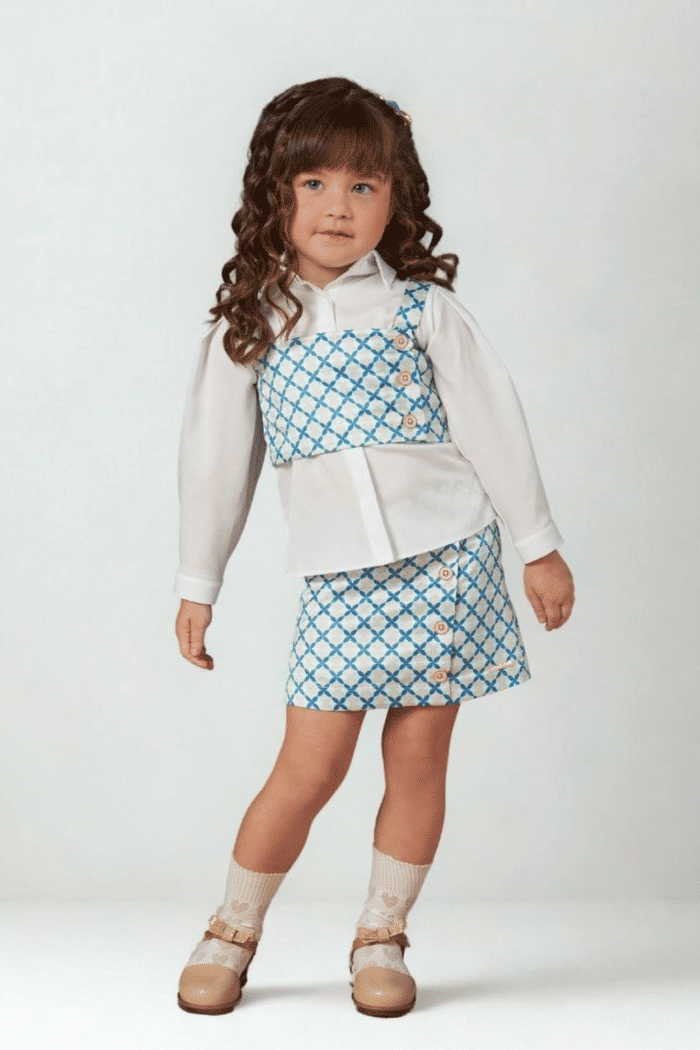 Conjunto estampado com blusa de salina