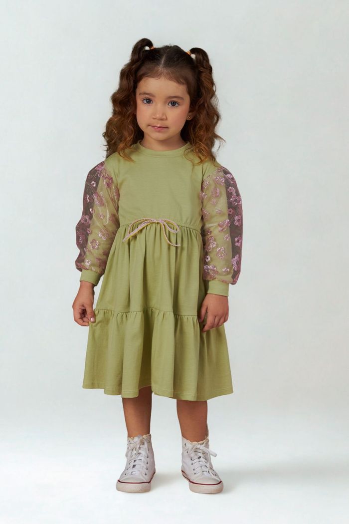 Vestido de malha com detalhe de manga de tule