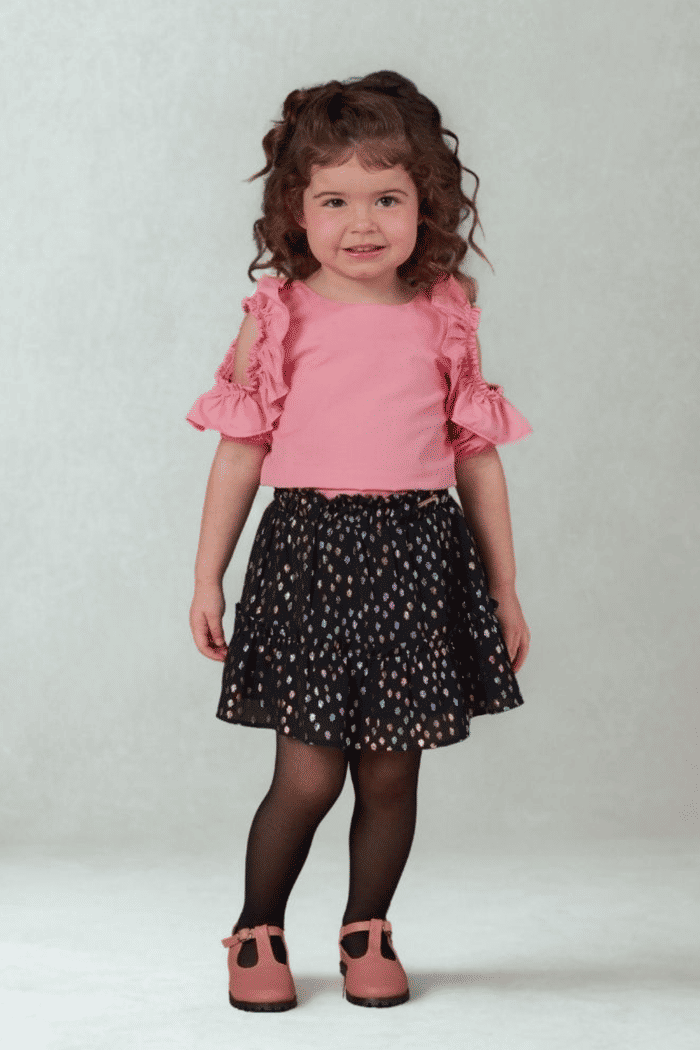 Conjunto blusa rosa e saia de chiffon estampada