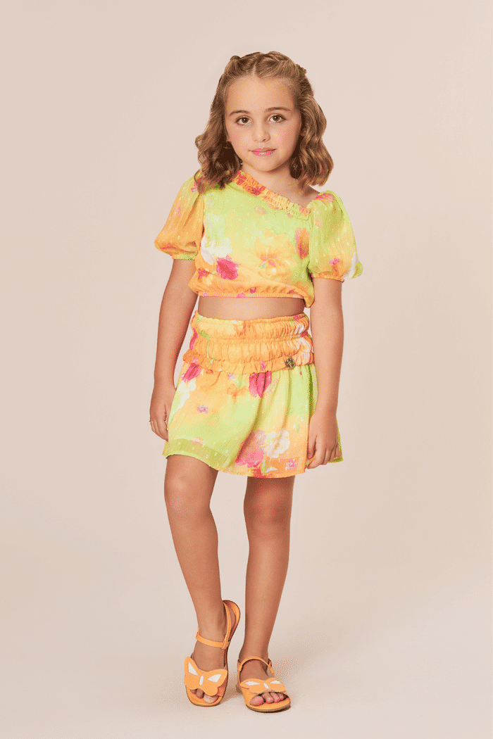 Conjunto blusa e saia estampada