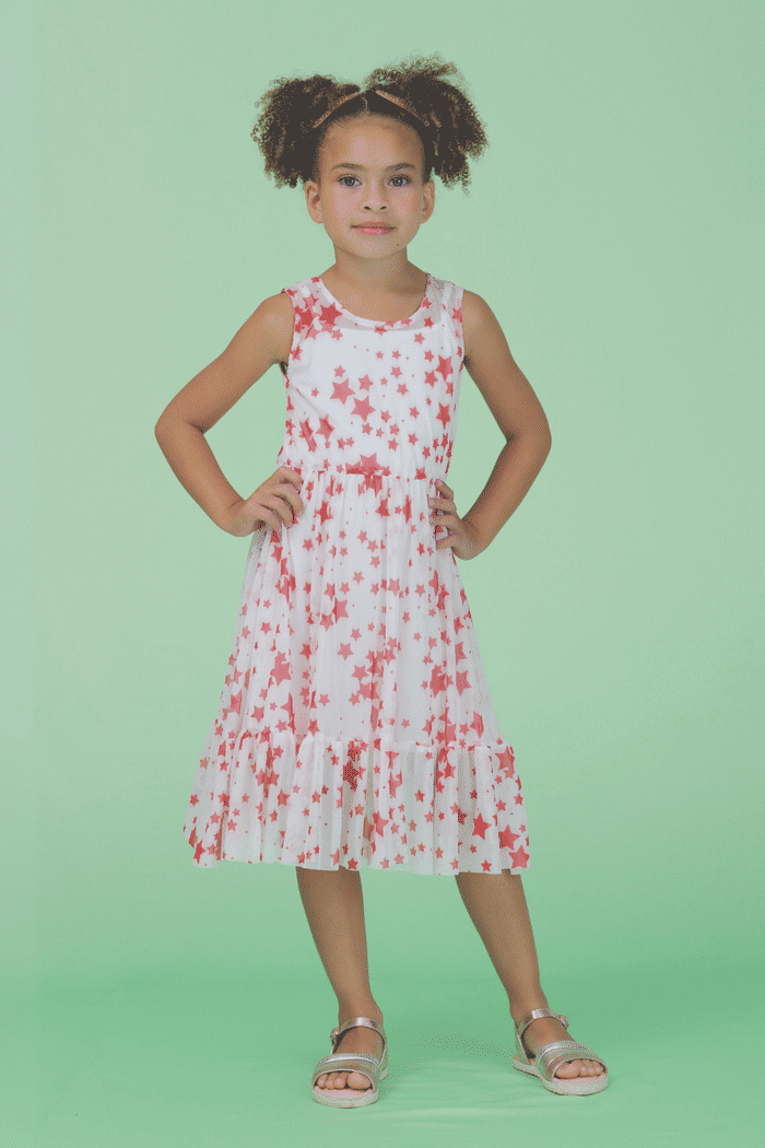 Conjunto vestido de malha com sobreposição de tule estampado