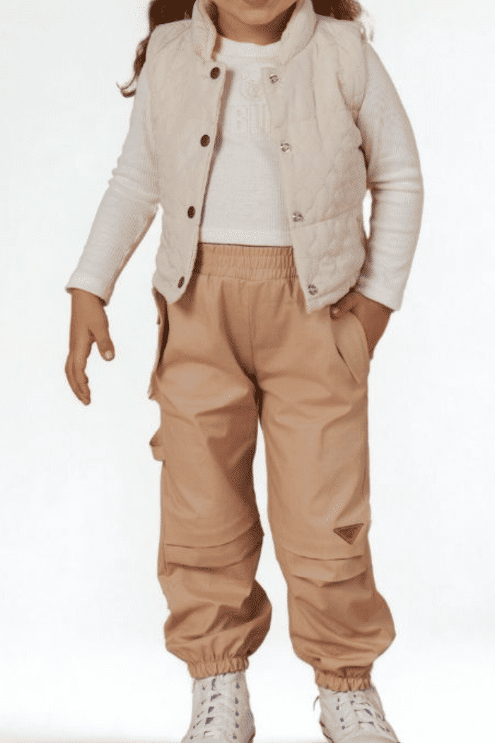 Calça jogger de sarja com bolso cargo