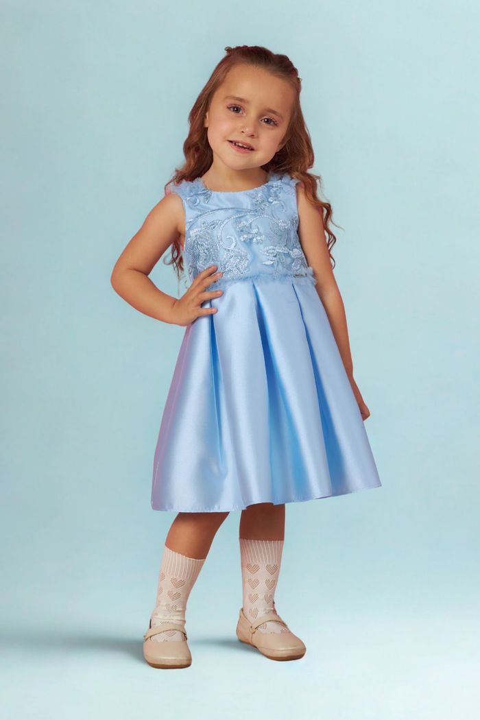 Vestido de zibeline com bordado no peito