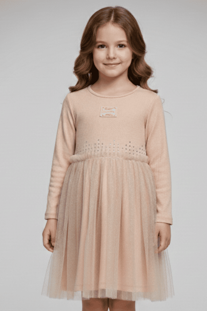 Vestido de ribana com tule