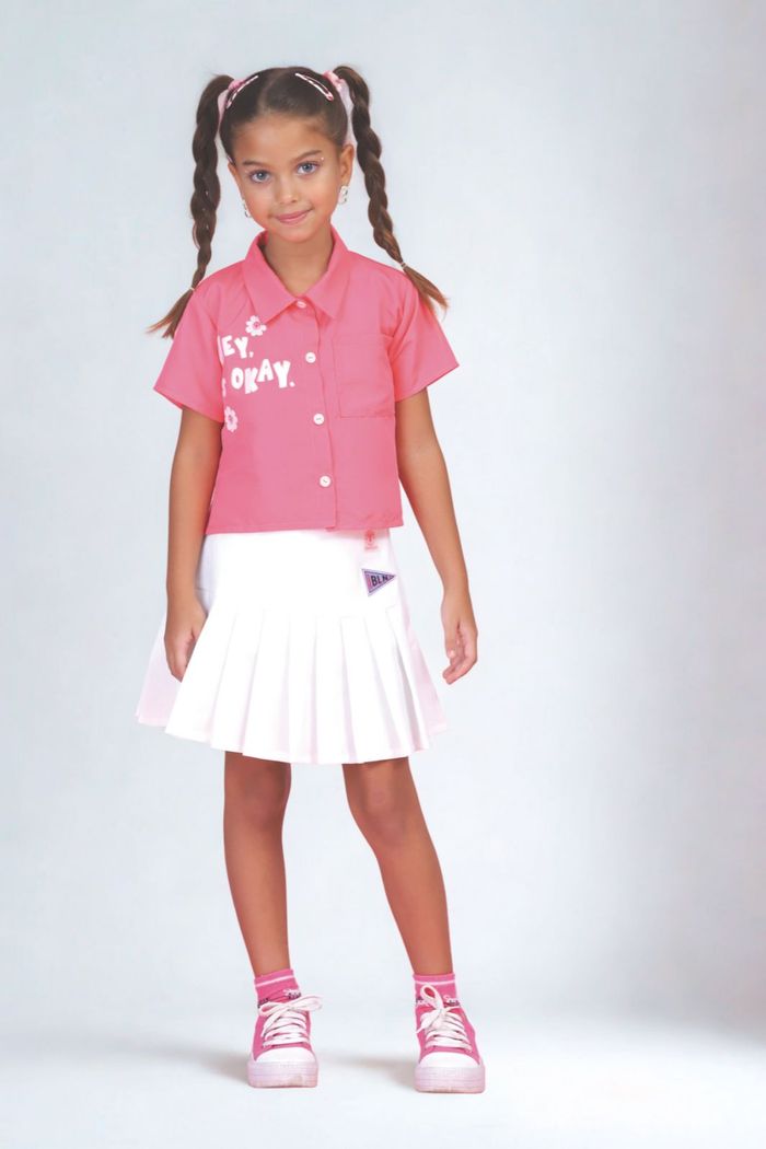 Saia de alfaiataria com pregas