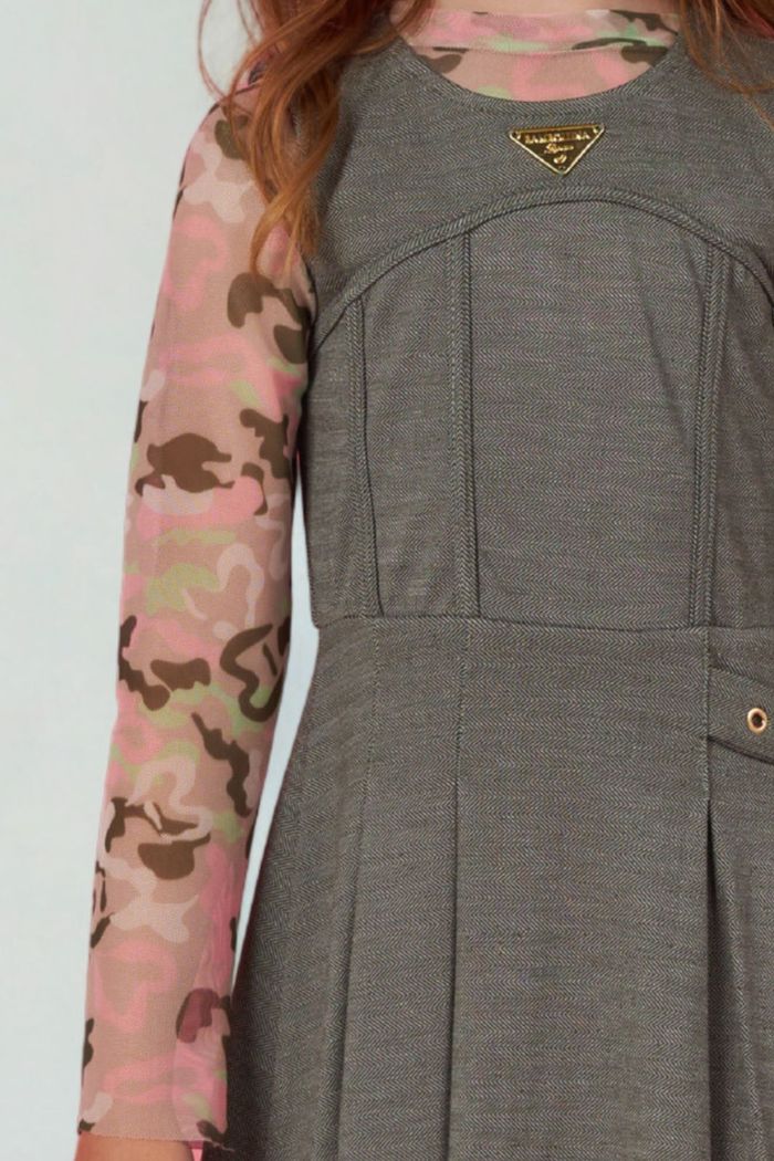 Blusa de tule estampa camuflada