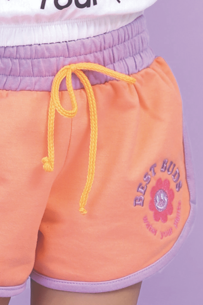 Short de moletinho com bordado