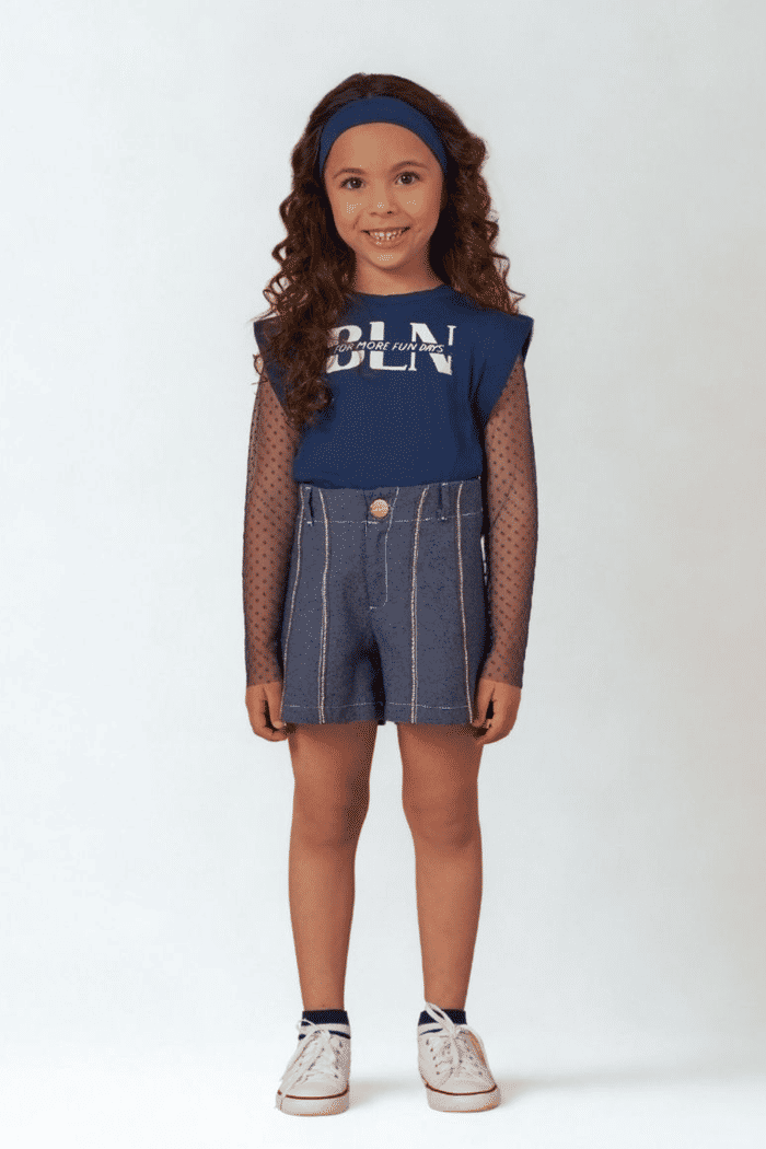 Short jeans com strass