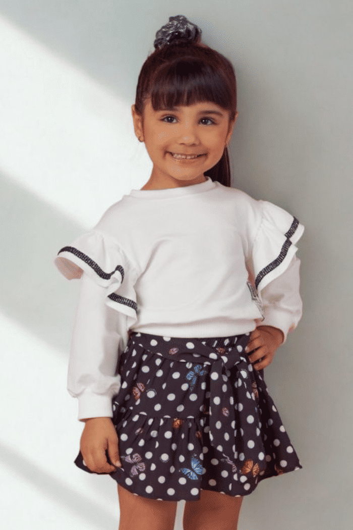 Moletom com babados nas mangas