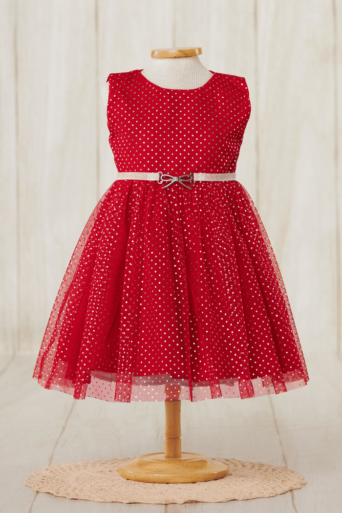 Vestido de tule vermelho com brilhos