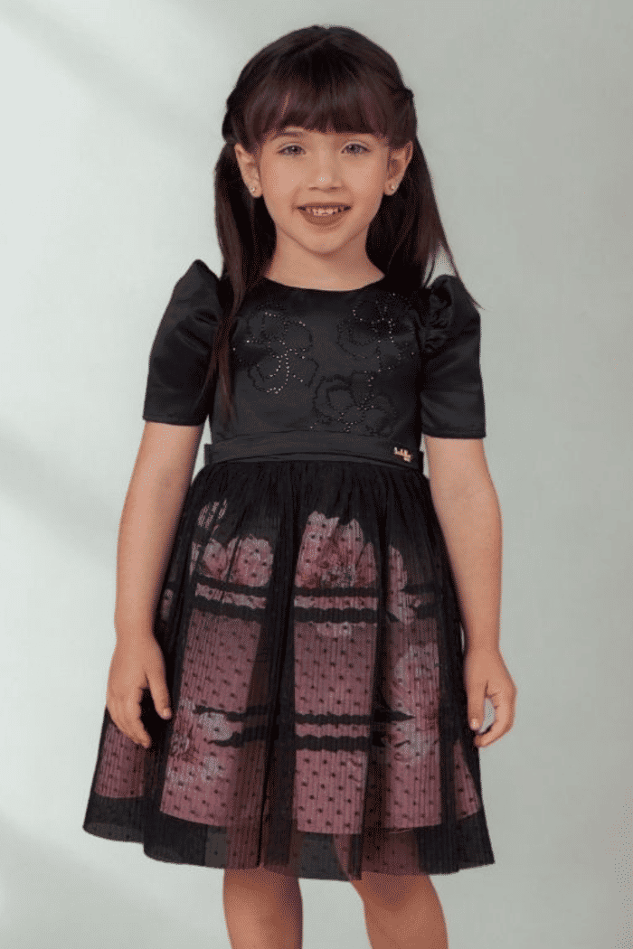 Vestido com flores de strass