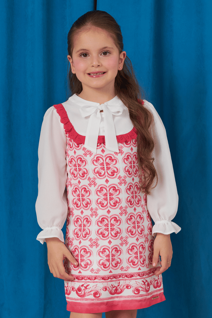 Vestido estampado rosa e branco