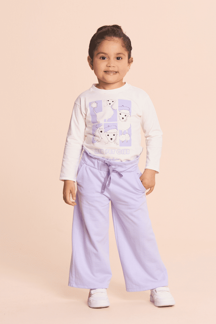 Conjunto blusa com estampa em silk e calça de pluminha