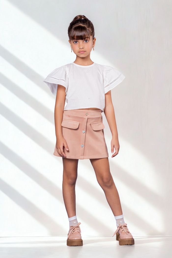 Conjunto blusa de tricoline e saia com botões