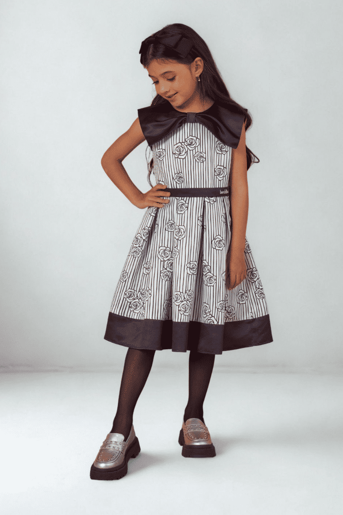 Vestido com estampa preto e branca