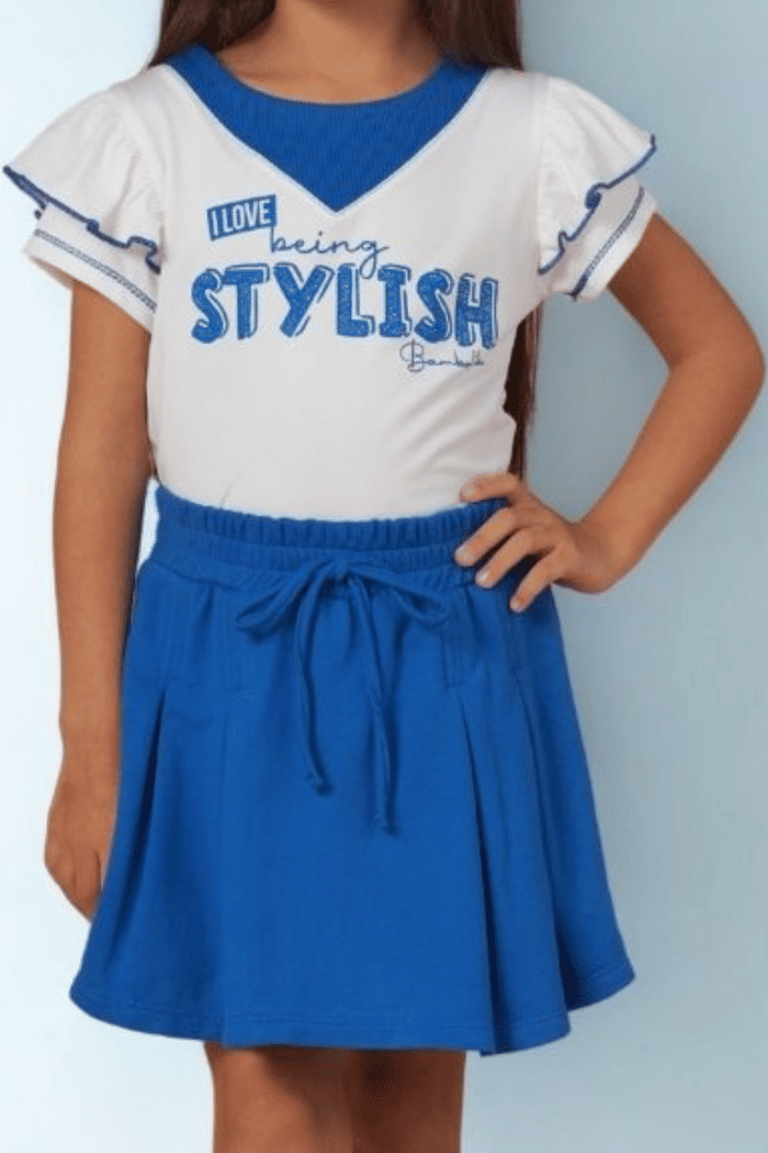 Conjunto blusa de malha com short-saia de moletinho