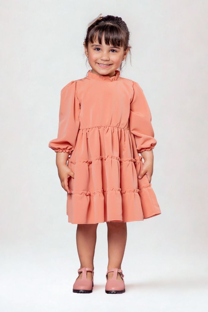 Vestido rosé de mangas bufantes