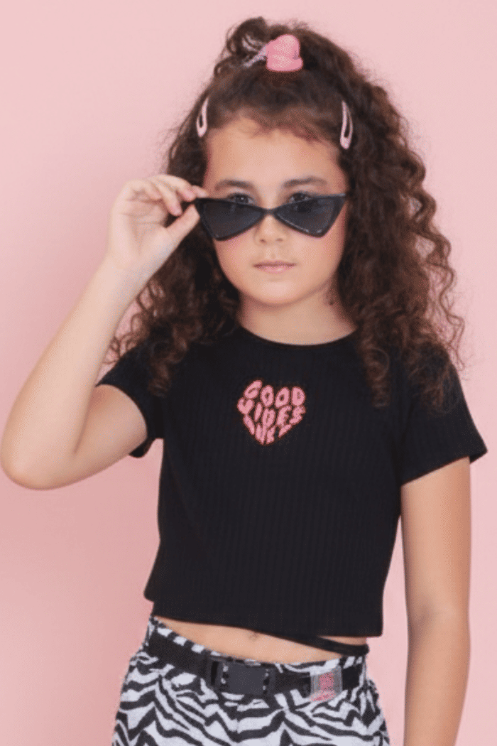 Cropeed com detalhe em viés